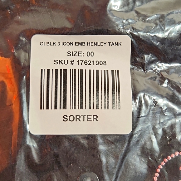 ❤️NWT VINTAGE TORRID TANK YIN YANG SKULL PRINT HENLEY TANK MEDIUM - Picture 8 of 11